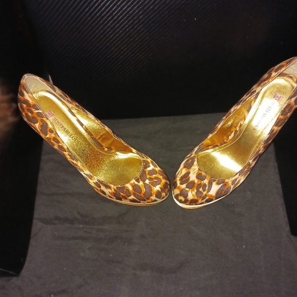 Leopard Print Stiletto - Picture 4 of 5